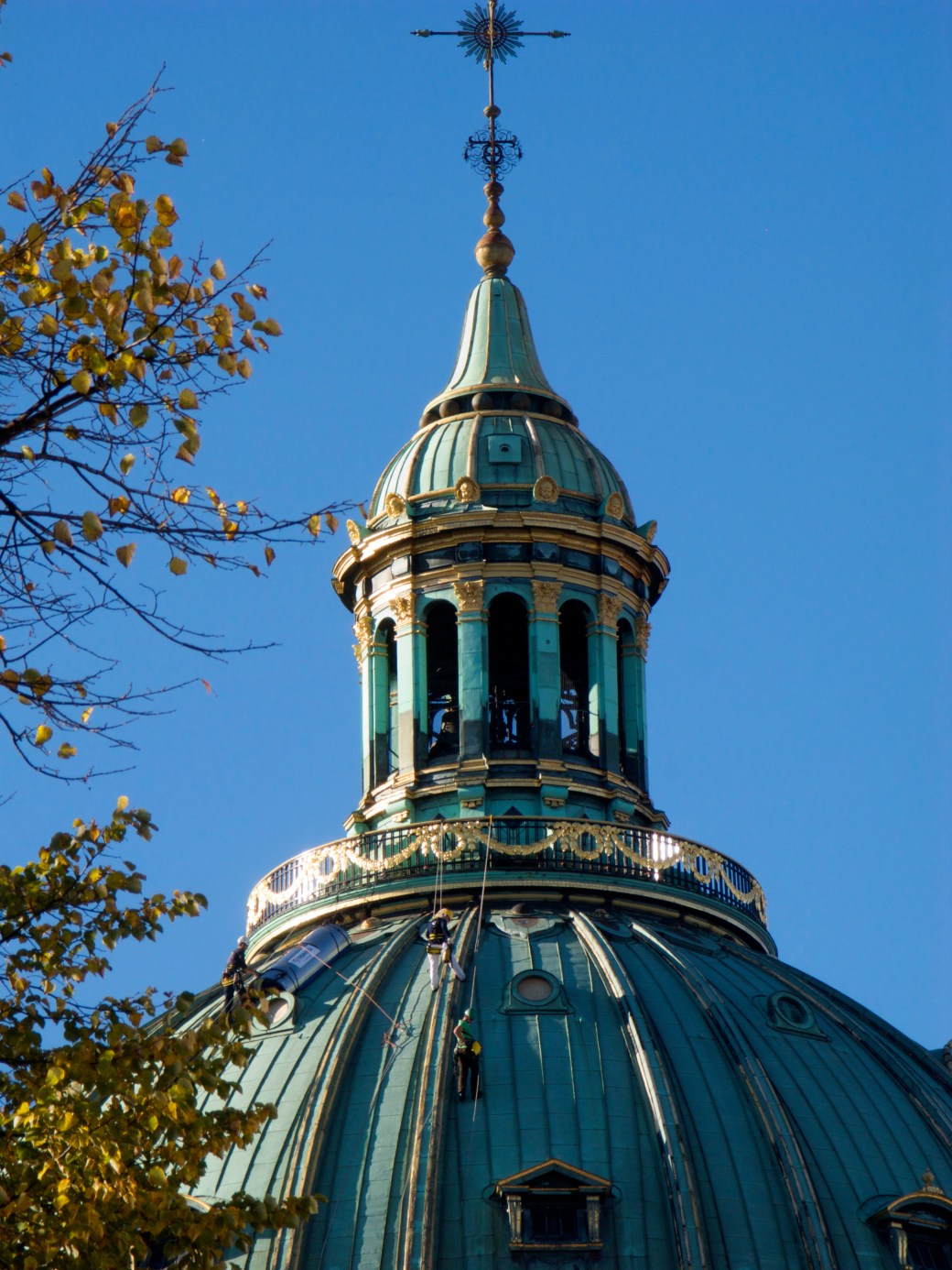 Malere på heftig opgave