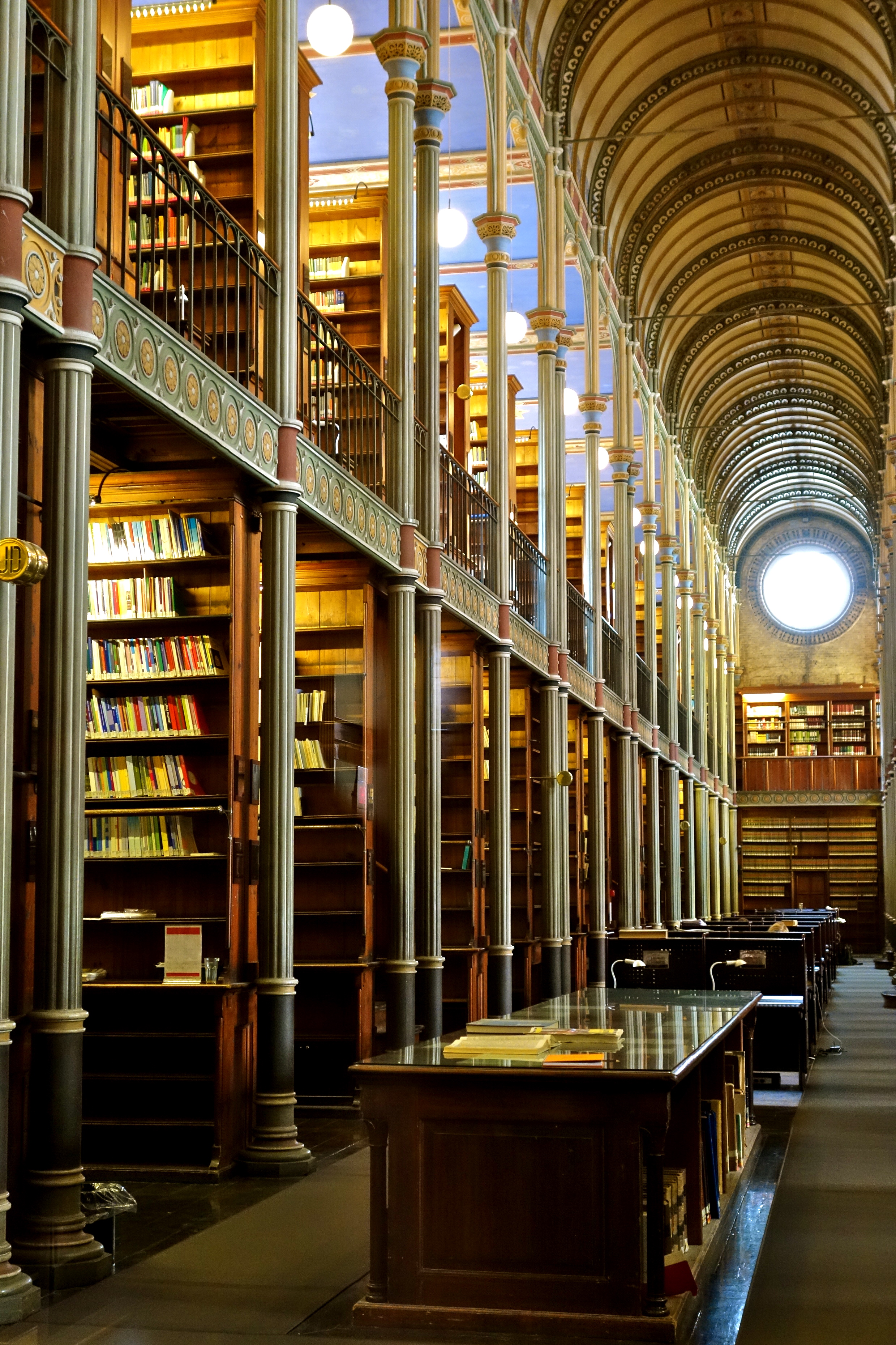 Bogsalen på universitetsbiblioteket